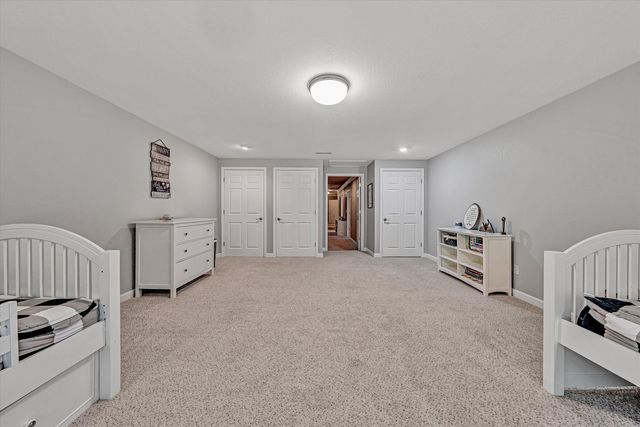 120 Stonelea DR, Troutville, VA 24175