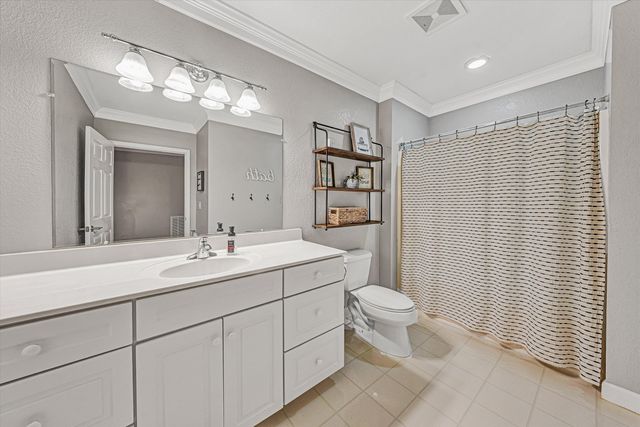 120 Stonelea DR, Troutville, VA 24175