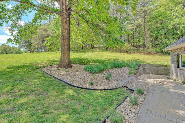 120 Stonelea DR, Troutville, VA 24175