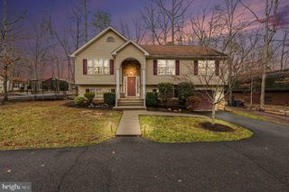 100 NUGGET DR, Locust Grove, VA 22508