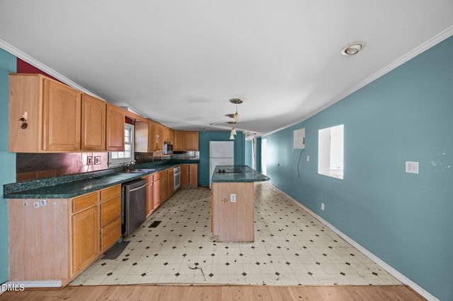 220 Great Neck Road, Havelock, NC 28532