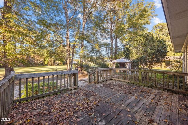 220 Great Neck Road, Havelock, NC 28532