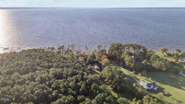 220 Great Neck Road, Havelock, NC 28532