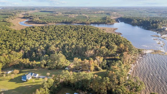 220 Great Neck Road, Havelock, NC 28532