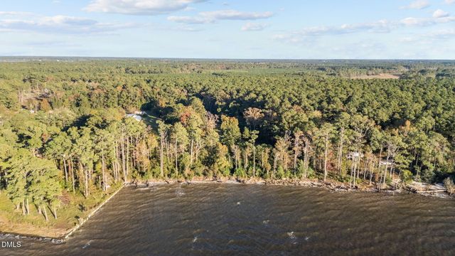 220 Great Neck Road, Havelock, NC 28532