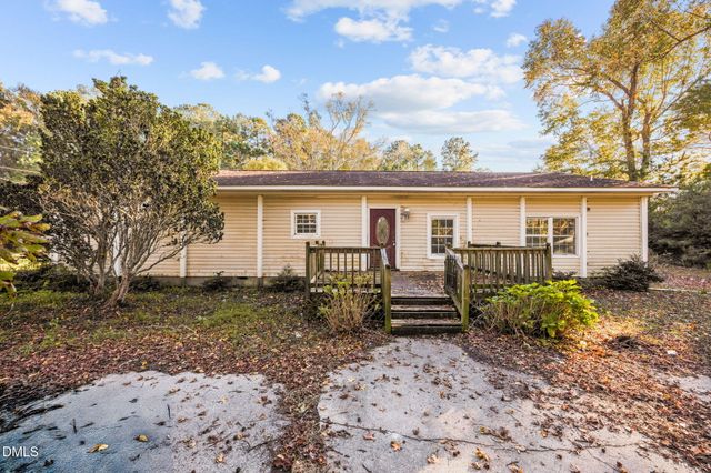 220 Great Neck Road, Havelock, NC 28532