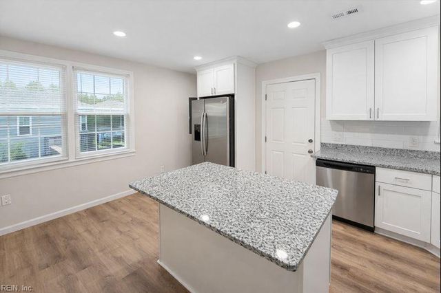 909 Workwood RD, Norfolk, VA 23513