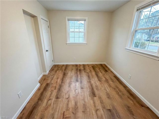 909 Workwood RD, Norfolk, VA 23513