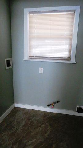 2224 30th Street, Galveston, TX 77550