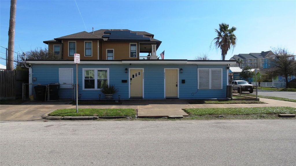2224 30th Street, Galveston, TX 77550