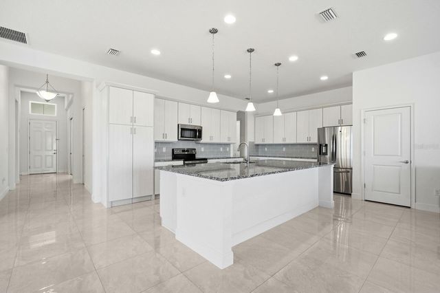 6200 W FALLSGROVE LANE, Port Orange, FL 32128