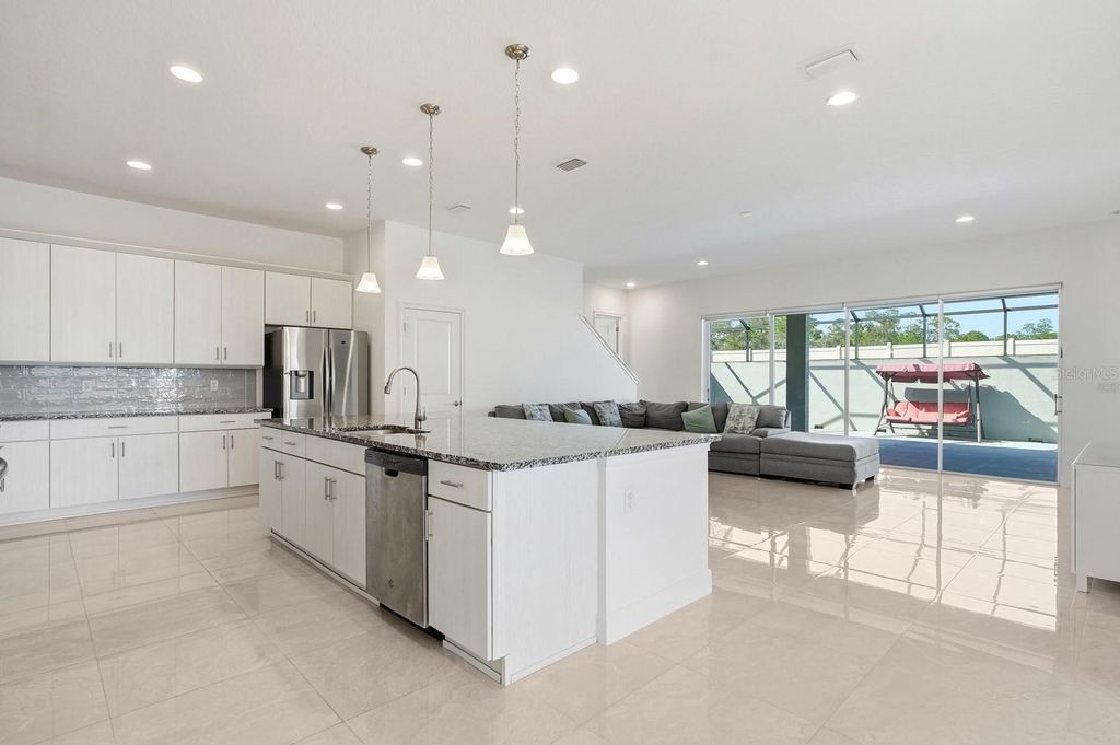 Image 13 of property listing at 6200 W FALLSGROVE LANE, Port Orange, FL 32128