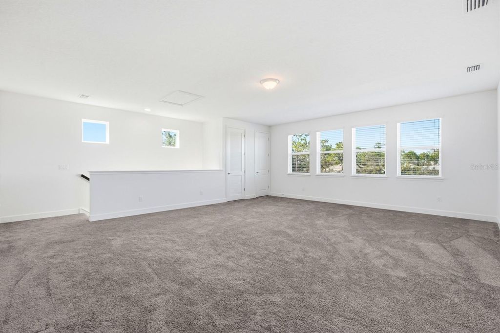 Image 24 of property listing at 6200 W FALLSGROVE LANE, Port Orange, FL 32128