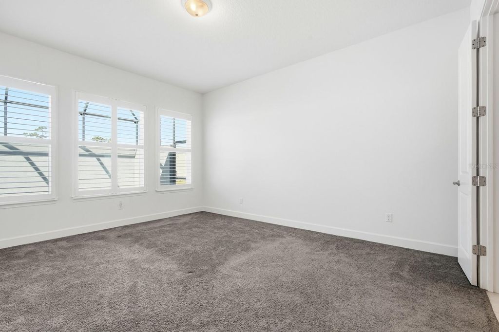 Image 26 of property listing at 6200 W FALLSGROVE LANE, Port Orange, FL 32128