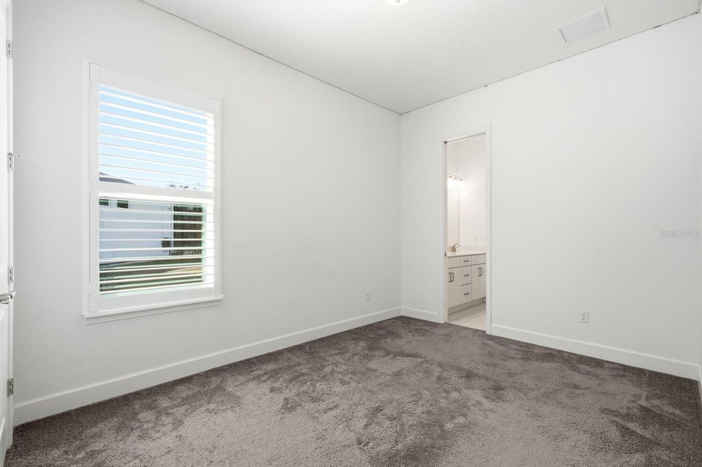 Image 32 of property listing at 6200 W FALLSGROVE LANE, Port Orange, FL 32128