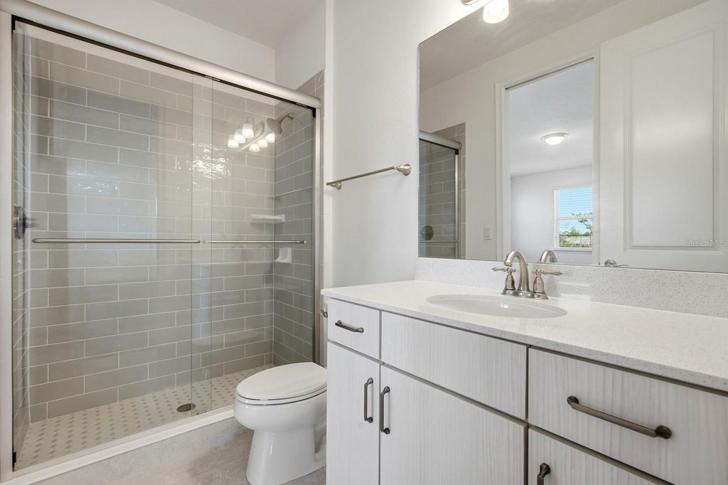 Image 41 of property listing at 6200 W FALLSGROVE LANE, Port Orange, FL 32128