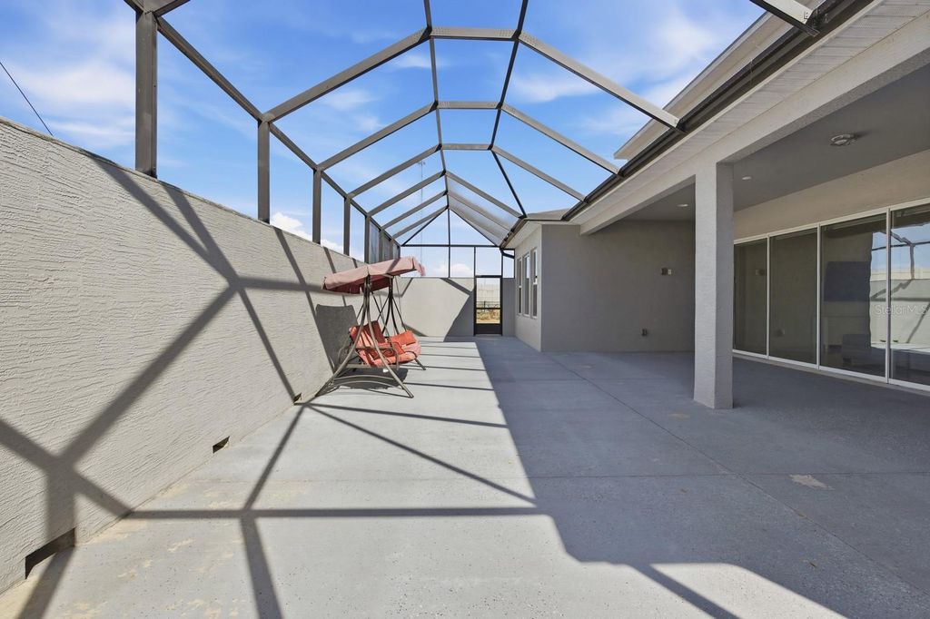 Image 50 of property listing at 6200 W FALLSGROVE LANE, Port Orange, FL 32128