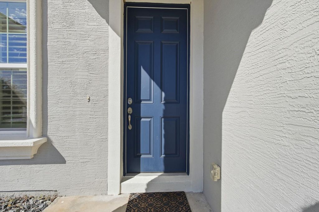 Image 8 of property listing at 6200 W FALLSGROVE LANE, Port Orange, FL 32128