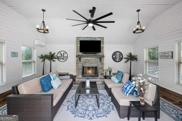 203 Wilde Oak Court, Canton, GA 30115