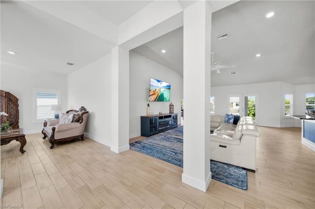 2543 SW 5th AVE, Cape Coral, FL 33914