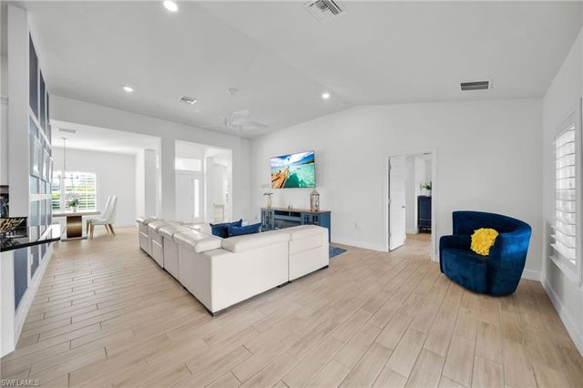 2543 SW 5th AVE, Cape Coral, FL 33914