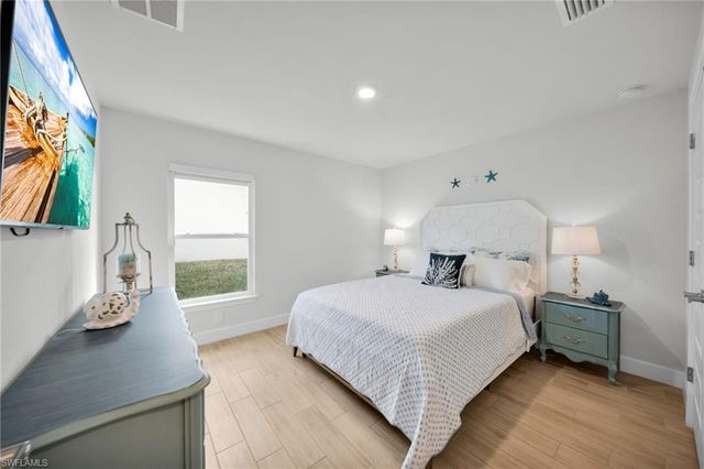 2543 SW 5th AVE, Cape Coral, FL 33914