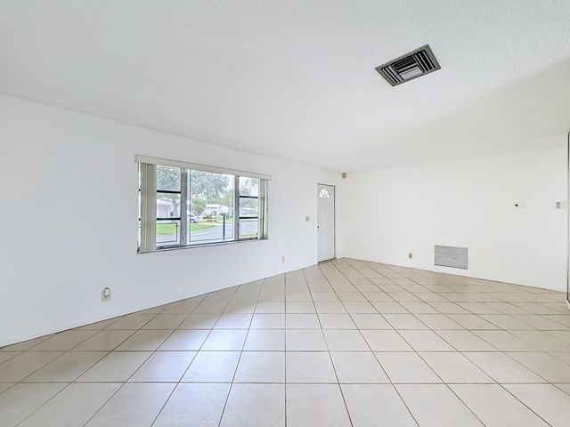 8504 NW 14th Street, Plantation, FL 33322