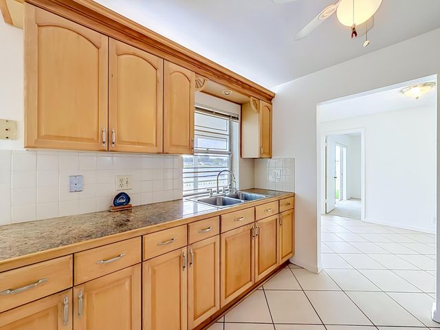 8504 NW 14th Street, Plantation, FL 33322
