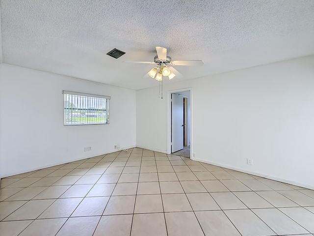 8504 NW 14th Street, Plantation, FL 33322
