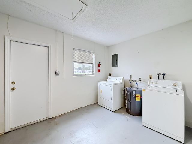 8504 NW 14th Street, Plantation, FL 33322
