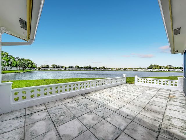 8504 NW 14th Street, Plantation, FL 33322