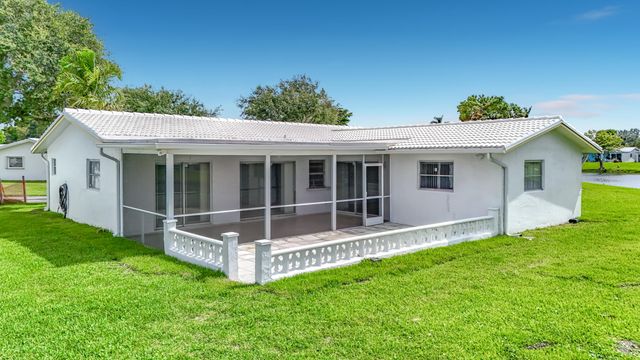 8504 NW 14th Street, Plantation, FL 33322