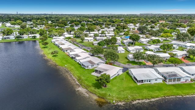8504 NW 14th Street, Plantation, FL 33322