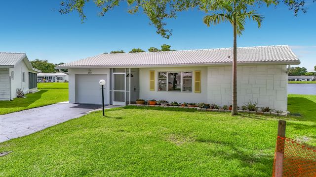 8504 NW 14th Street, Plantation, FL 33322