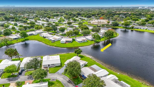 8504 NW 14th Street, Plantation, FL 33322