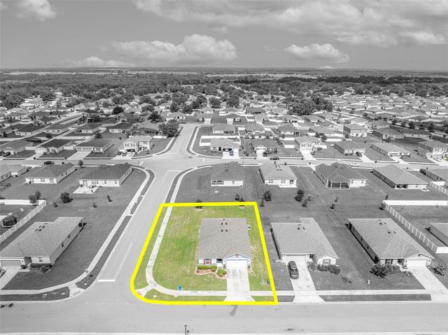 2488 BEGONIA STREET, Mascotte, FL 34753