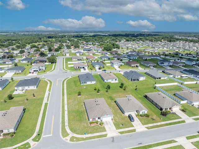 2488 BEGONIA STREET, Mascotte, FL 34753