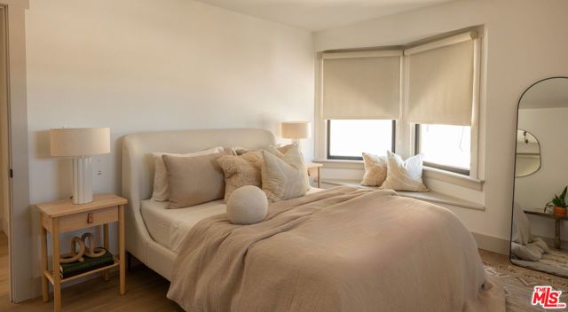 1715 S Kingsley Drive, Los Angeles, CA 90006