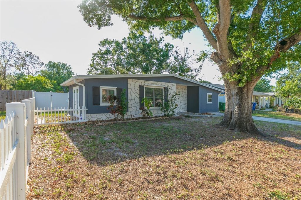 6321 S RENELLIE COURT, Tampa, FL 33616