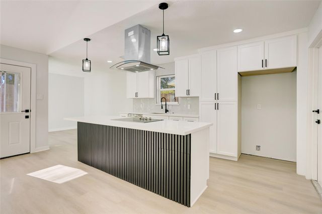 6015 Spellman Road, Houston, TX 77096