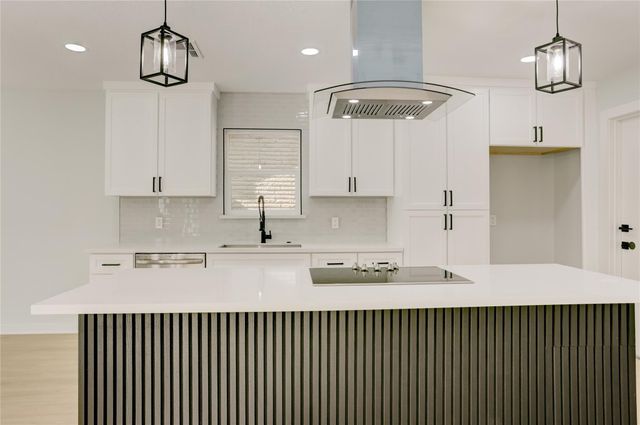 6015 Spellman Road, Houston, TX 77096