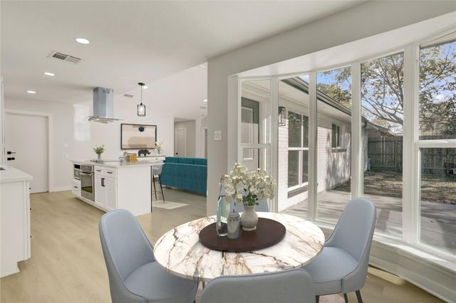 6015 Spellman Road, Houston, TX 77096