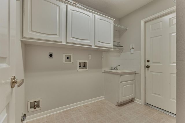 51 S Crossed Birch Place, The Woodlands, TX 77381
