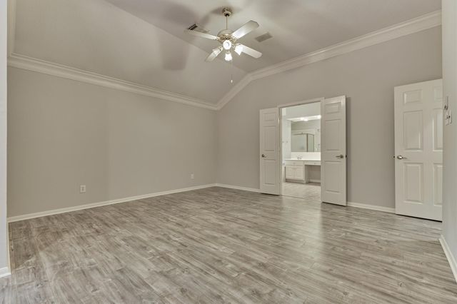 51 S Crossed Birch Place, The Woodlands, TX 77381