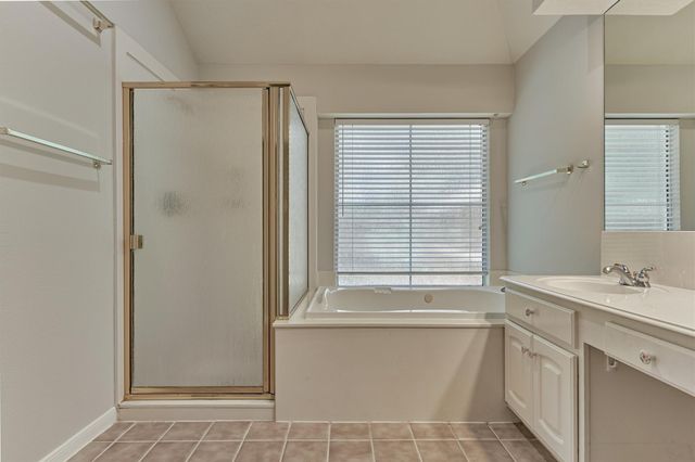 51 S Crossed Birch Place, The Woodlands, TX 77381
