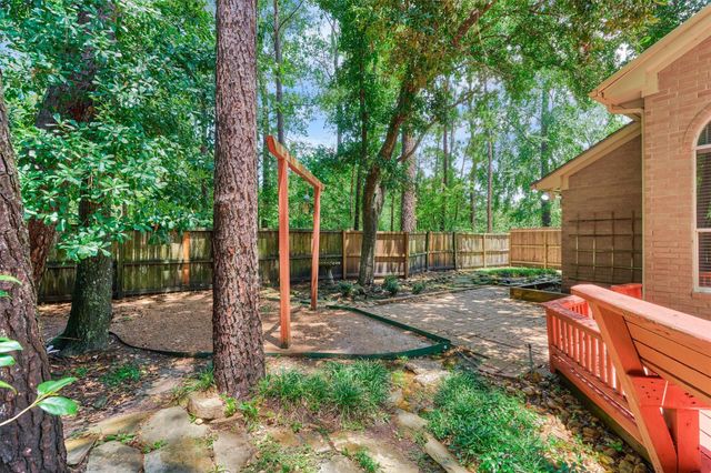 51 S Crossed Birch Place, The Woodlands, TX 77381