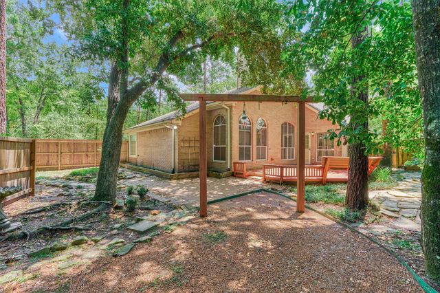 51 S Crossed Birch Place, The Woodlands, TX 77381