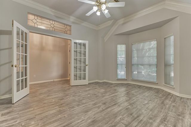 51 S Crossed Birch Place, The Woodlands, TX 77381