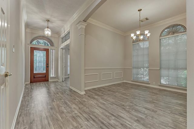 51 S Crossed Birch Place, The Woodlands, TX 77381