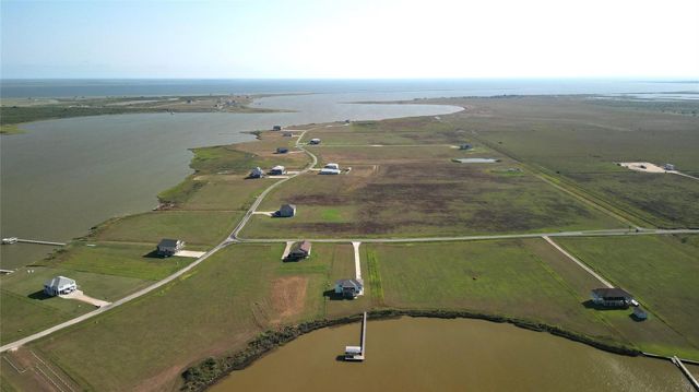 747 Waypoint Drive, Palacios, TX 77465